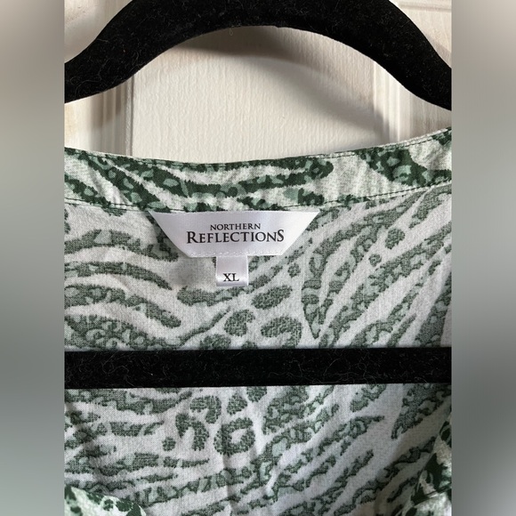 Light shift dress - Picture 2 of 3